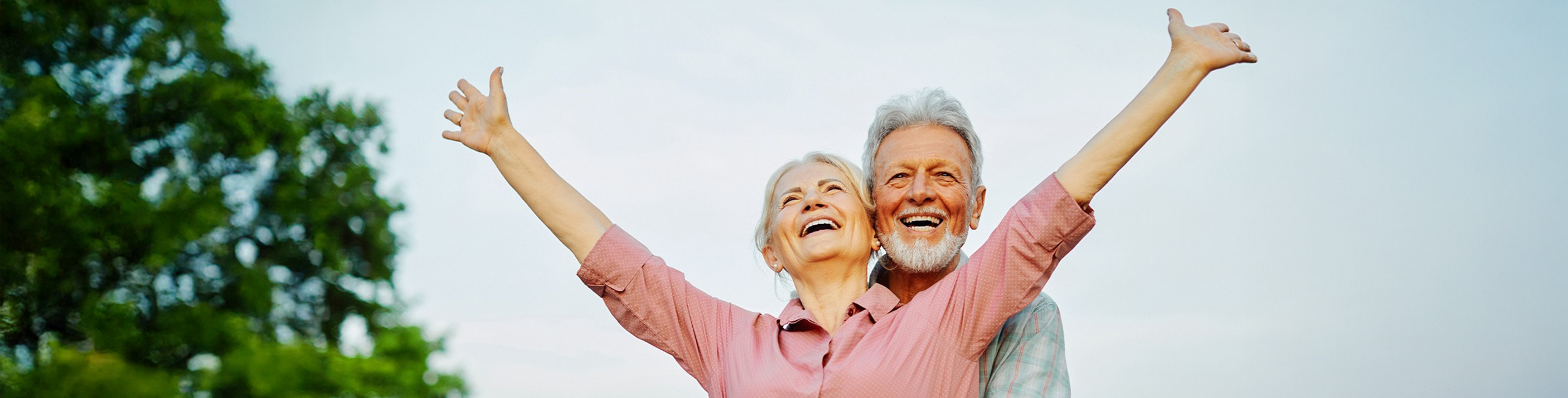 Постар пар со добар имунолошки систем.